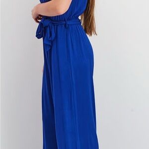 Calvin Klein

Women Belted Sleeveless Solid Jumpsuit, Blue